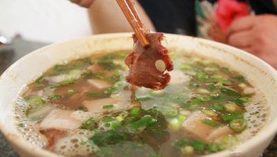 sima-family-donkey-soup-house